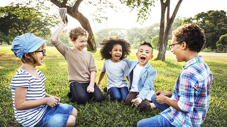 5 children playing outside